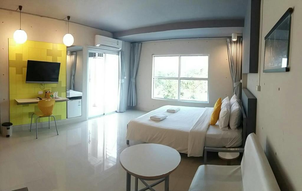 A Plus Hotel Ubon Ratchathani Extérieur photo